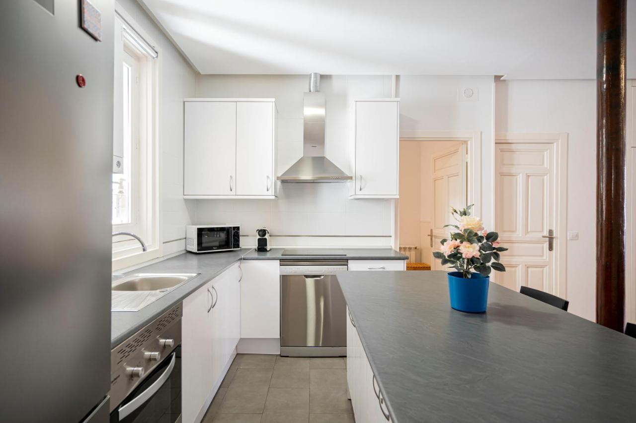 Apartamento La Latina II マドリード エクステリア 写真