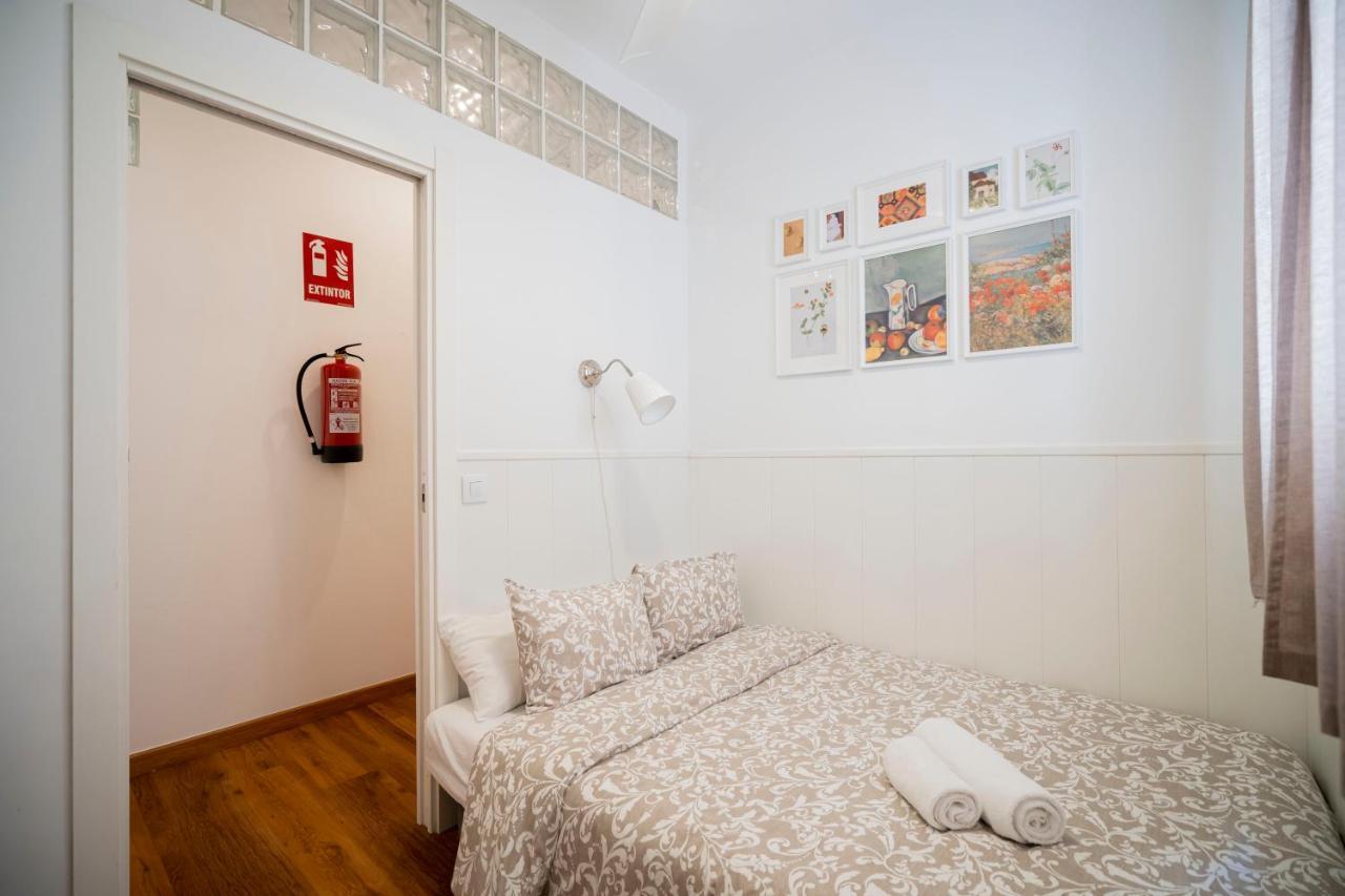 Apartamento La Latina II マドリード エクステリア 写真