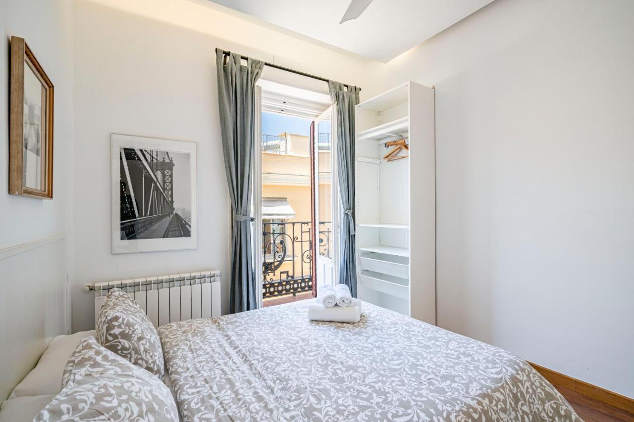 Apartamento La Latina II マドリード エクステリア 写真