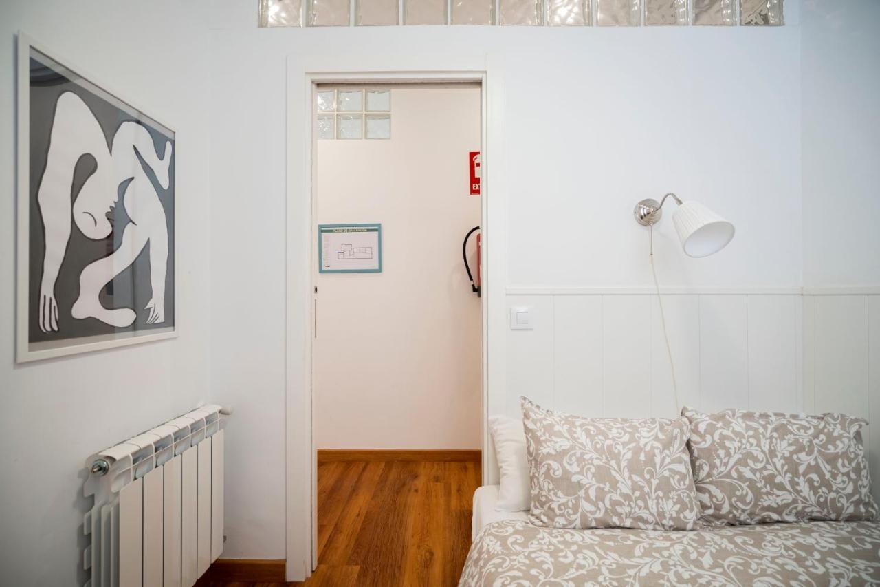 Apartamento La Latina II マドリード エクステリア 写真