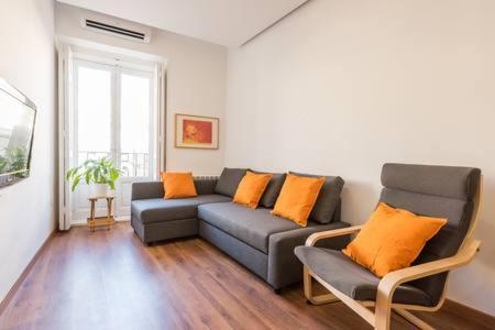 Apartamento La Latina II マドリード エクステリア 写真